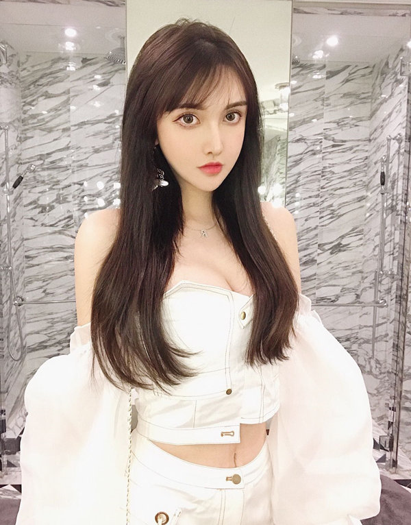 新加坡预约高端模特